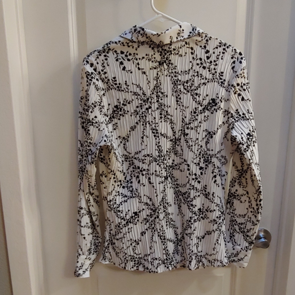 Ladies blouse - Picture 3 of 6